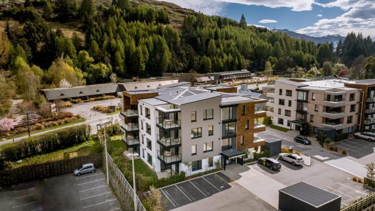 Cozy Coronet Peak Apartment At La Residence Du Parc Queenstown Exterior photo